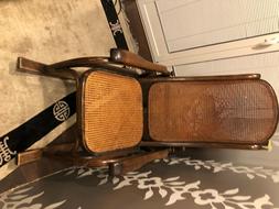 ANTICA POLTRONA DONDOLO VIENNA MIELE. SEDIA A DONDOLO LEGNO,