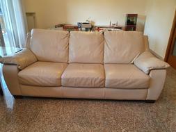Divani tre e due posti Natuzzi beige, ottimo stato