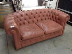 Chesterfield 2 Posti