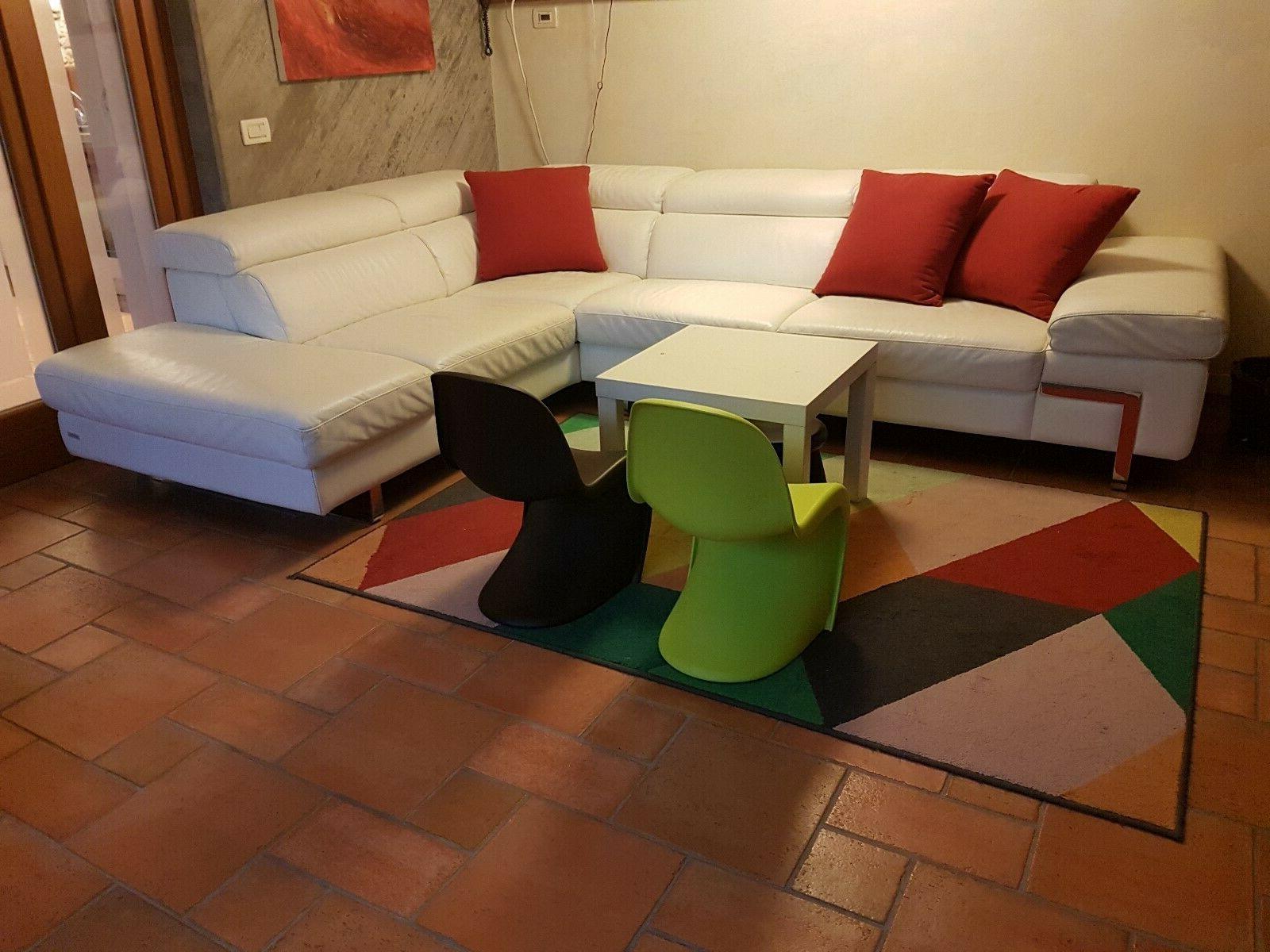 bellissimo divano di desgin in vera pelle