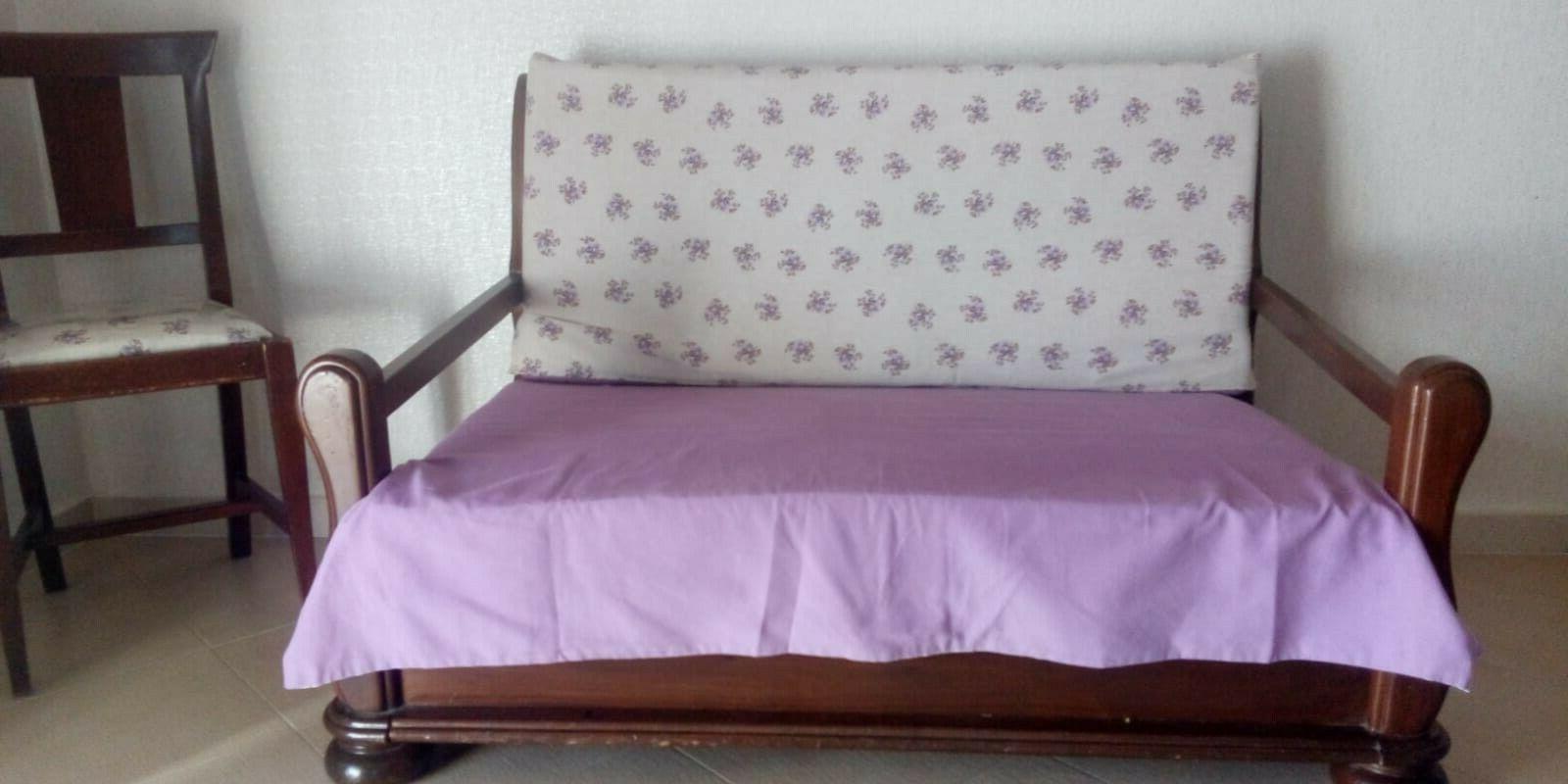 divanetto struttura in legno 2 posti