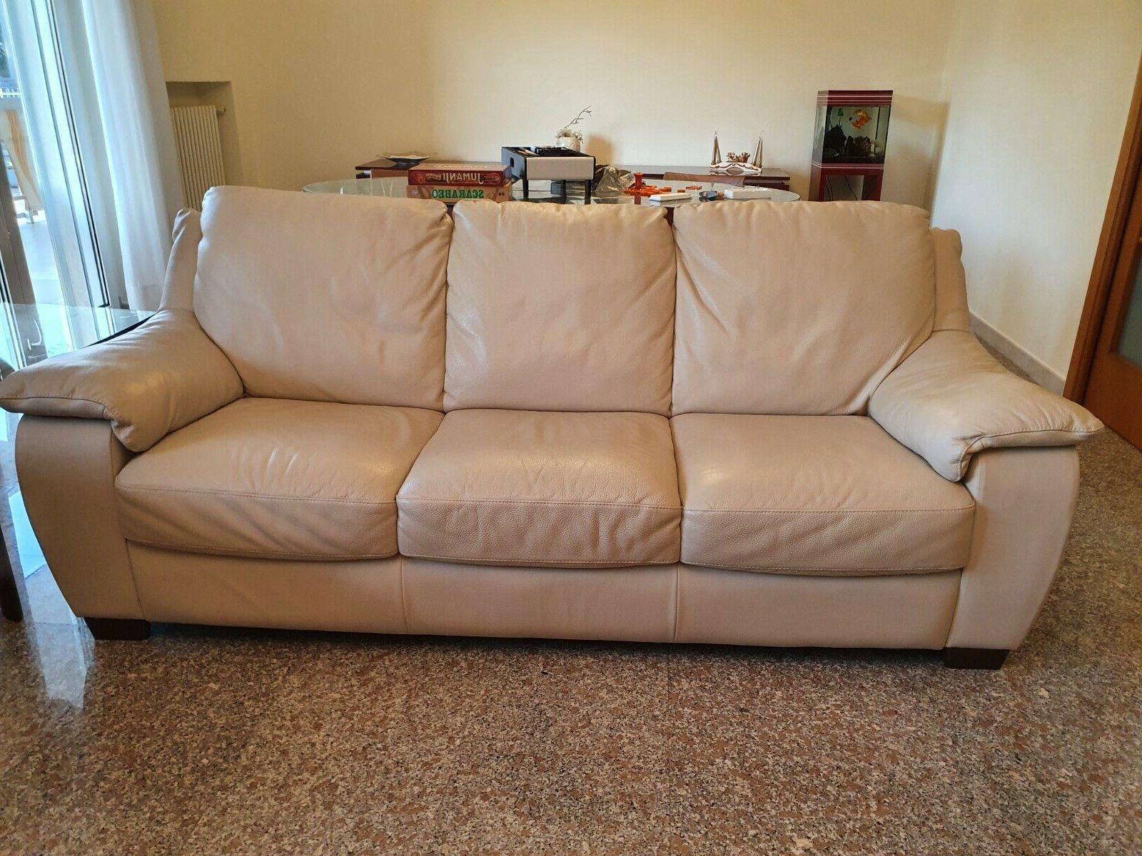divani tre e due posti beige ottimo