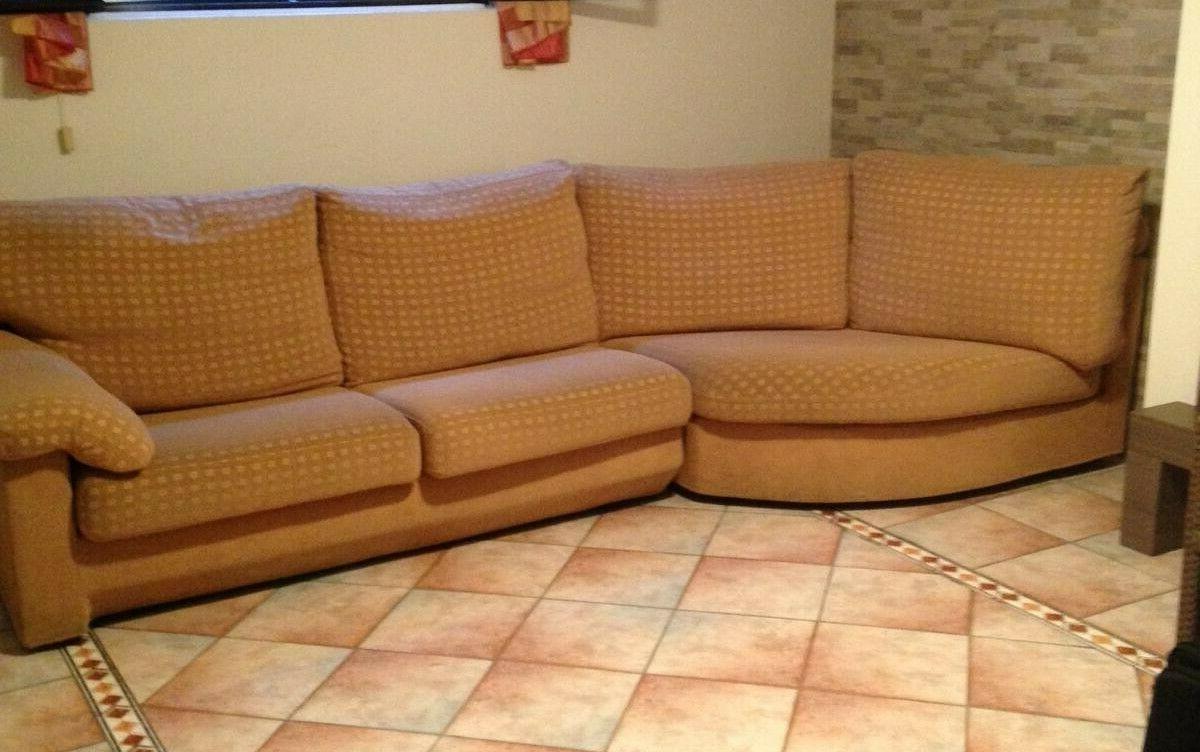 divano 4 posti con penisola angolare