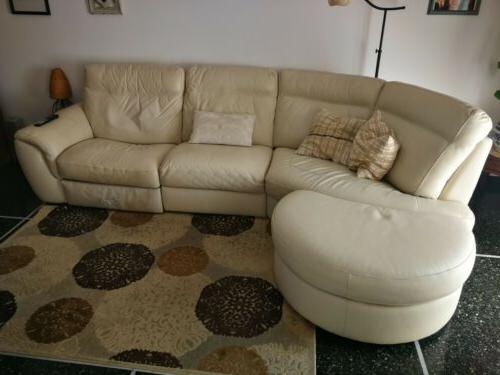 divano angolare in pelle