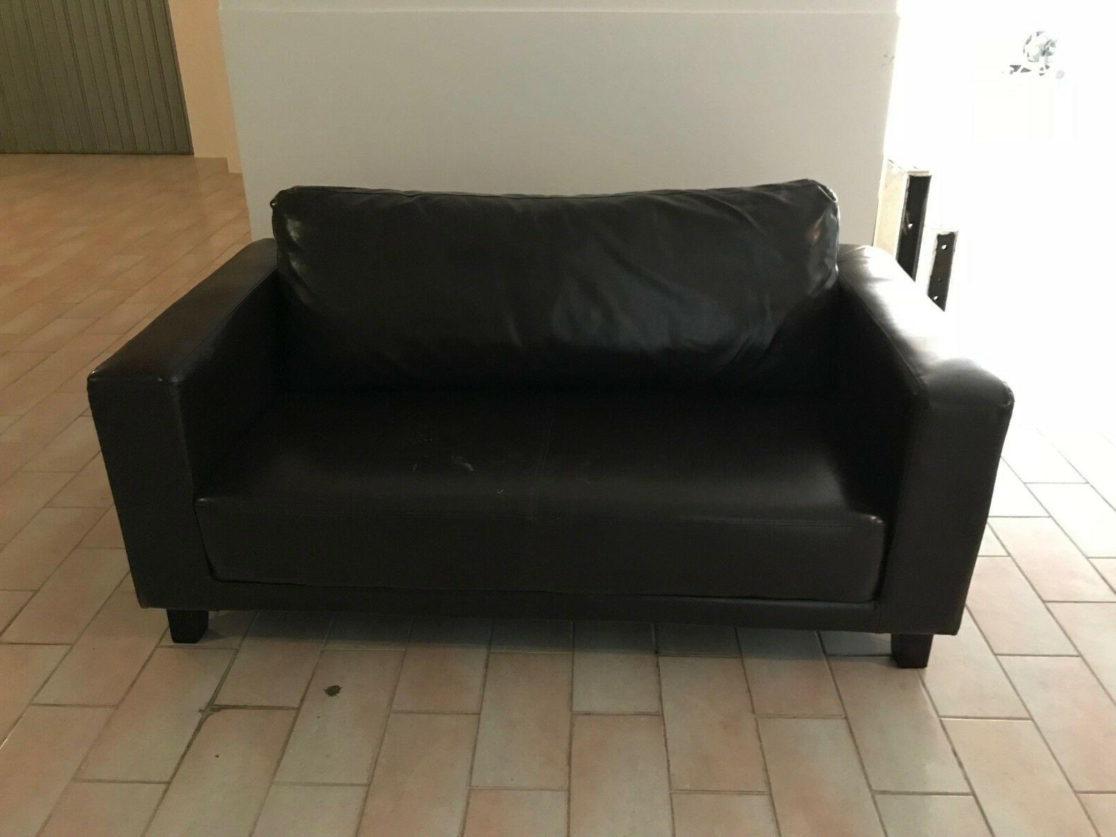 divano kennedy wenge 2 posti