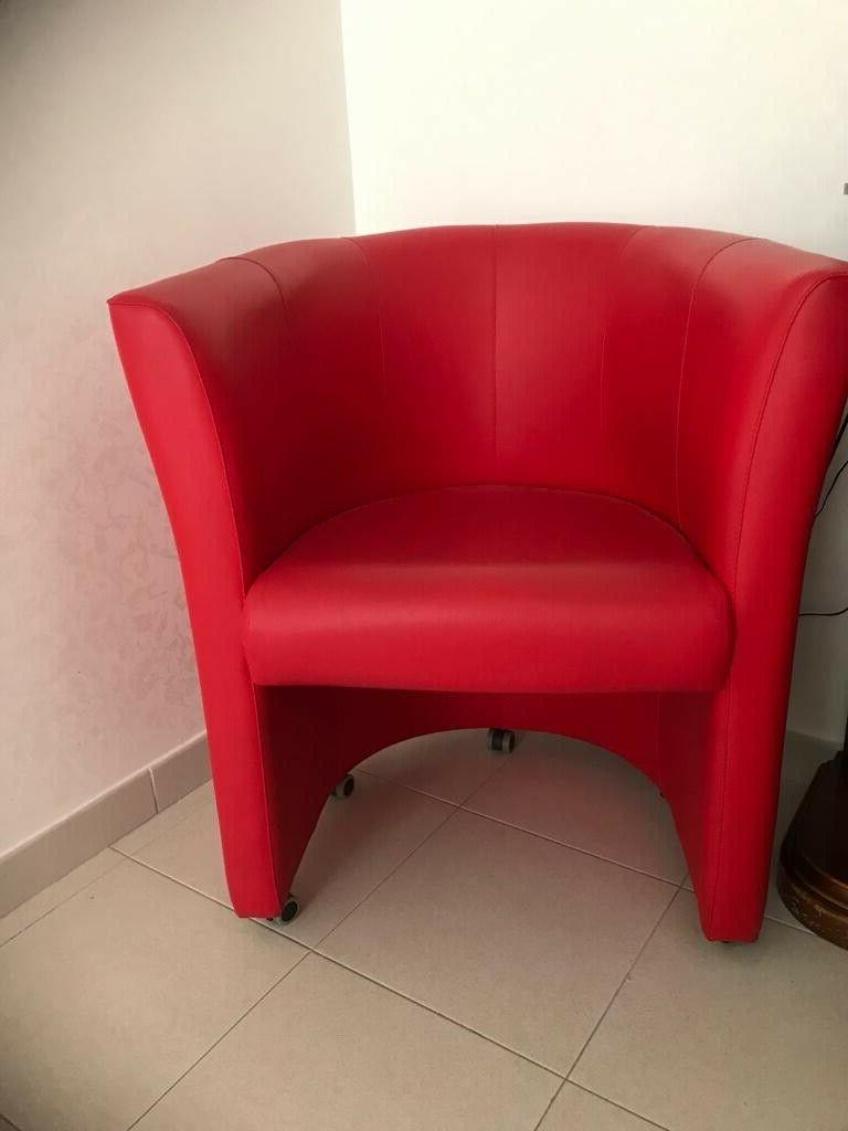 poltroncina a pozzetto in ecopelle con rotelle