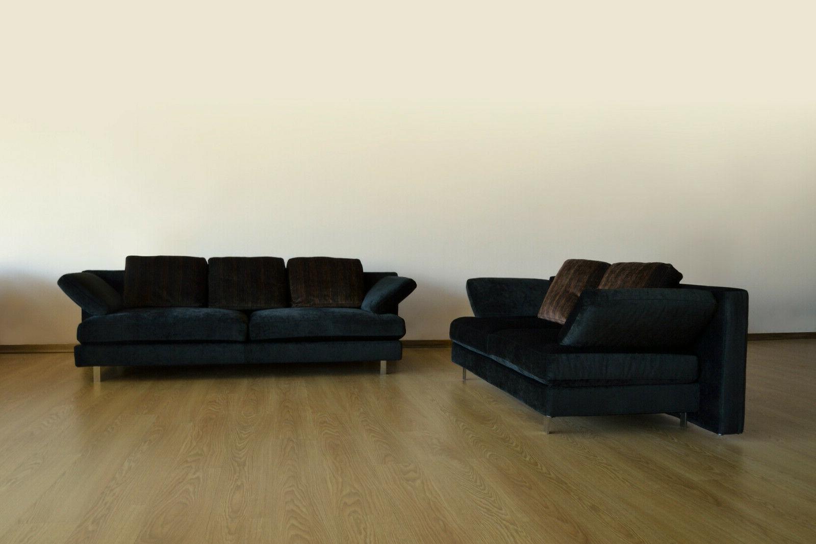 salotto con rivestimento in velluto divano 3